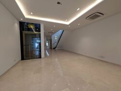 Mandai Garden (D26), Terrace #583929661